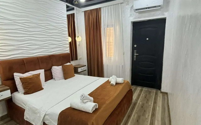 Guest rooms · Batumi — photo 10