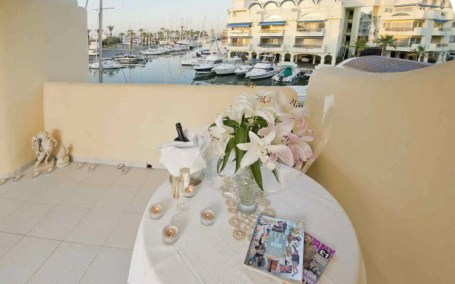 Апартаменты Puerto Marina Beach Apartamentos