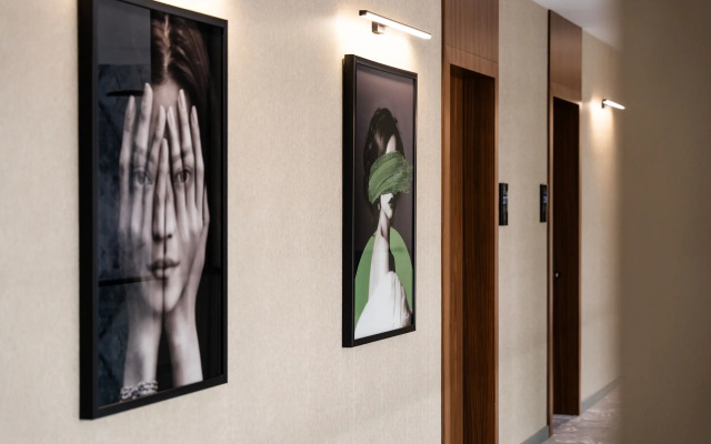 Отель Riviera Hotel