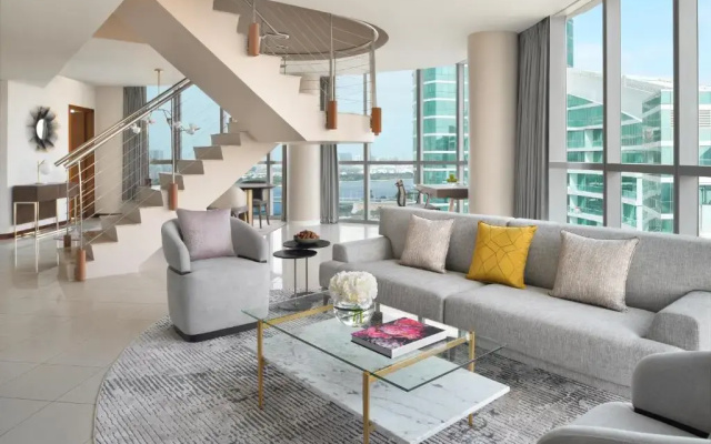 Отель InterContinental Residence Suites Dubai Festival City