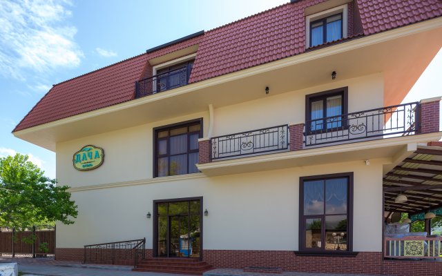Гостиница Дача в Кабардинке 4 отзыва об отеле, цены и фото номеров - забронировать гостиницу Дача онлайн Кабардинка вид на фасад
