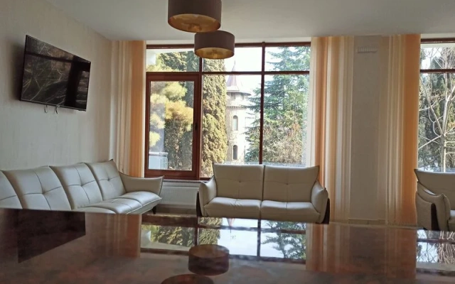 Отель PARK HOTEL ALUSTON