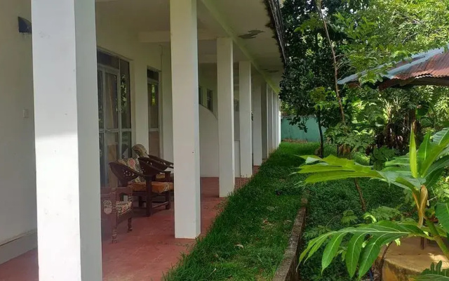 Отель Hasthi Resort Habarana