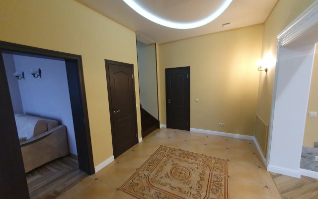Na Bardina-Hutorskoj 93 Private House