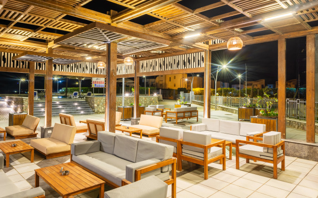 Курортный Отель Matarma Beach Residence Ras Sudr
