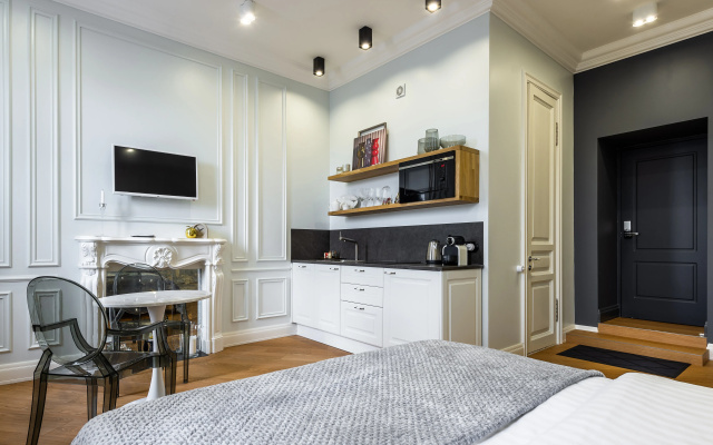 Апартаменты D apartments студия с выходом на террасу 4