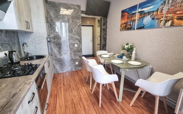 LovelyHome39|Апартаменты у Южного Вокзала в исторической части города
