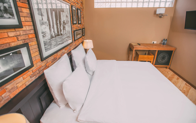 Guest rooms · Tbilisi — photo 19