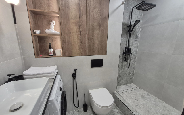 Квартира Современная с отдельной спальней у областной больницы и ЮФУ