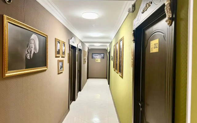 Отель Monroe
