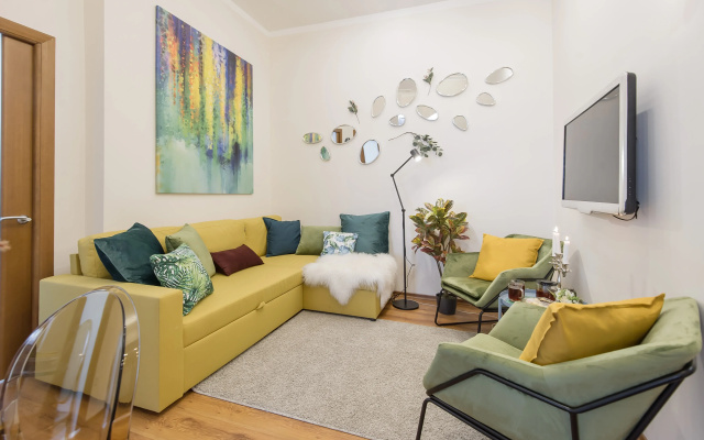 Квартира GM Apartments Стильная Трехкомнатная на Бульварном кольце