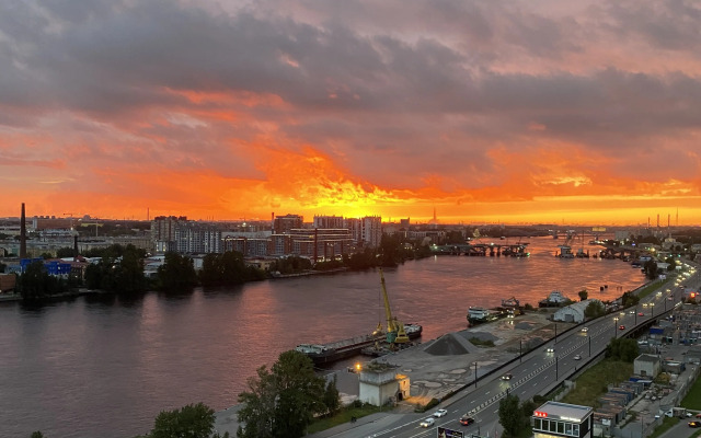 Квартира Евродвушка с видом на Неву