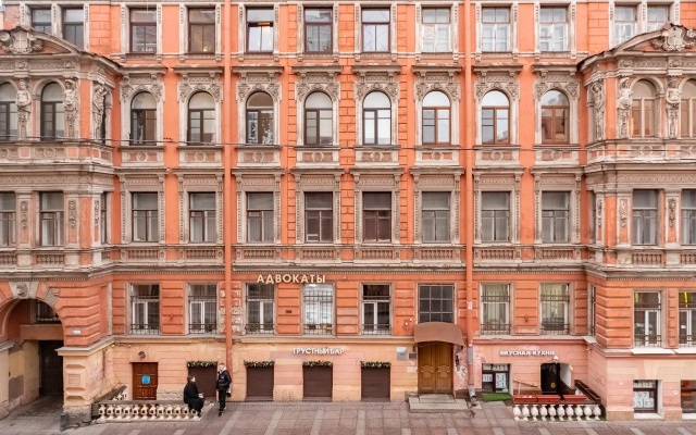 Квартира Дизайнерская евродвухкомнатная квартира в самом центре