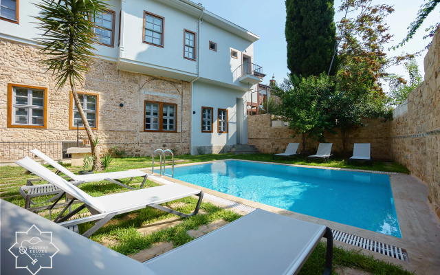 Delight Deluxe Boutique Hotel