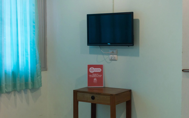 Отель ZEN Rooms Mahachai Khao San