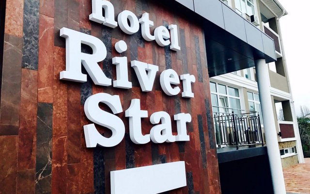 Гостиница River Star в Адлере 4 отзыва об отеле, цены и фото номеров - забронировать гостиницу River Star онлайн Адлер вид на фасад