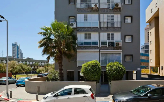 Апартаменты Bat Yam Luxury