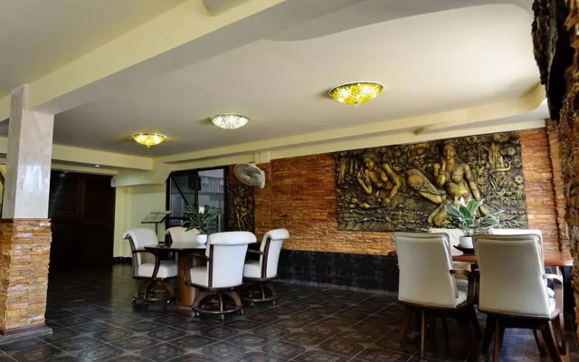 Отель Jaranya Hotel