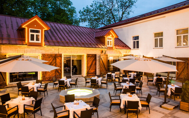 The von Stackelberg Hotel