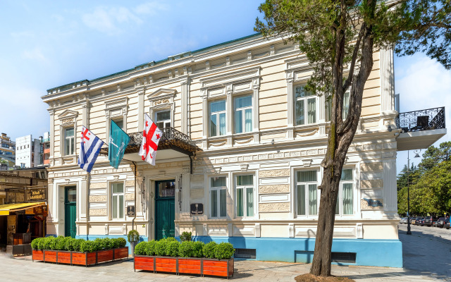 Hotel exterior · Batumi — photo 46
