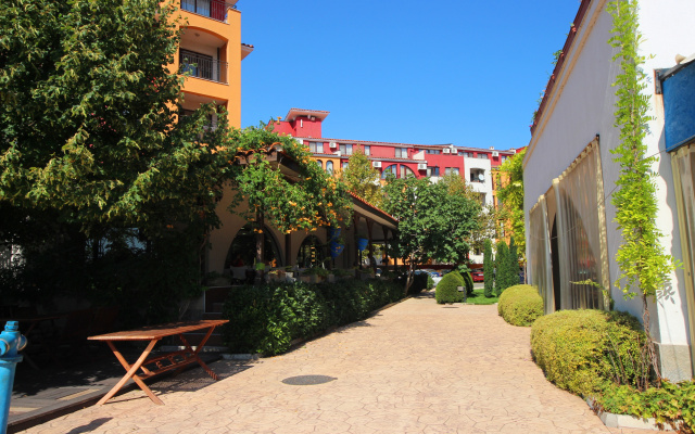 Апарт-Отель Menada Marina Cape