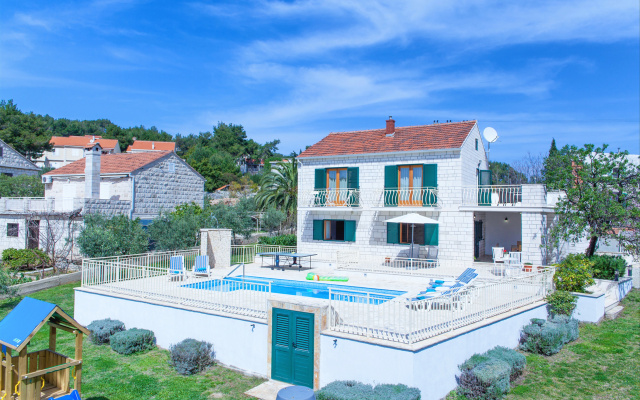 Вилла Family Vjeka Sumartin Brac Island