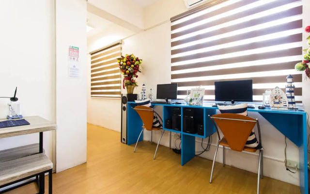 Хостел BGC Hostel & Dorm