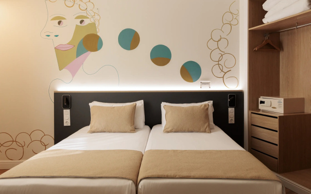 Blume Cruz Suites