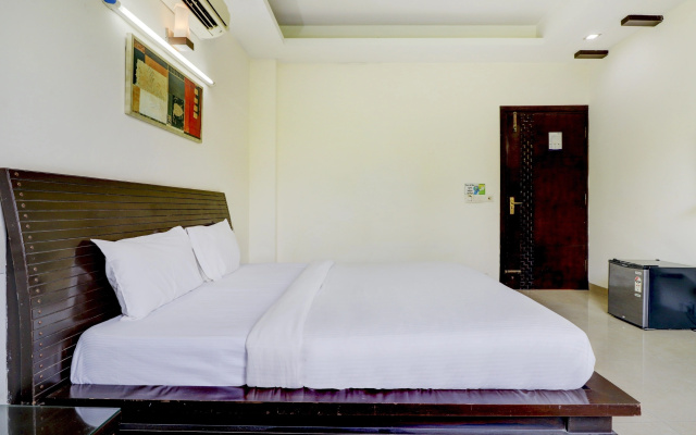 Отель Green Wood By Dreamz Hospitality