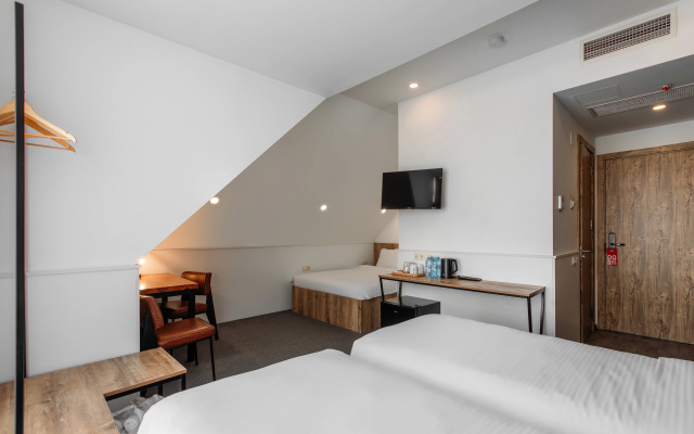 Guest rooms · Tbilisi — photo 26