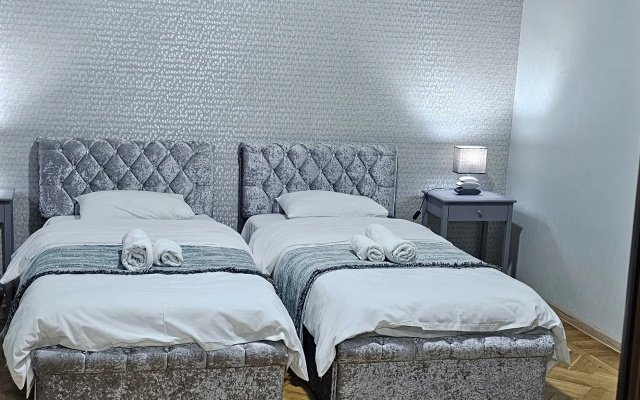Standard Twin room (twin beds) · Memory Basket Mini Hotel — photo 6
