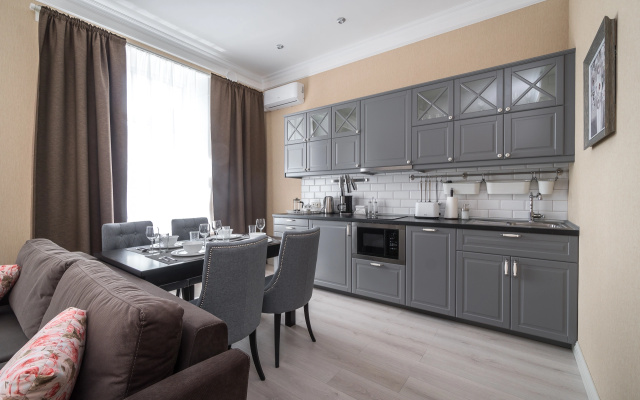 Апартаменты D apartments c 1-ой спальней в тихом дворе на Невском проспекте