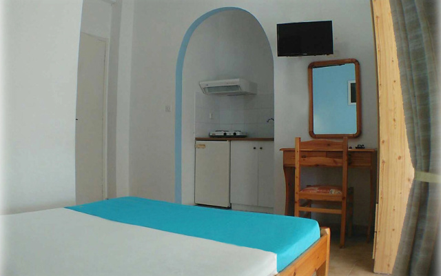 Апарт-отель L.A. Aeolus Apartments and Studios