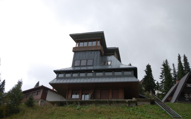 Ski Luxury Suite Apartments in Jahorina, Bosnia and Herzegovina from 627$, photos, reviews - zenhotels.com hotel front
