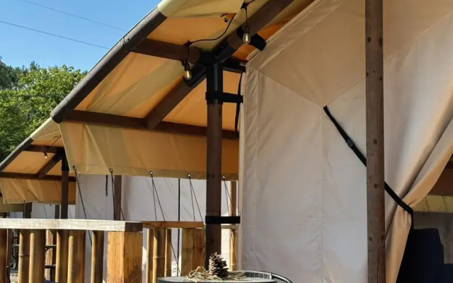 Курортный отель Hotsglamping
