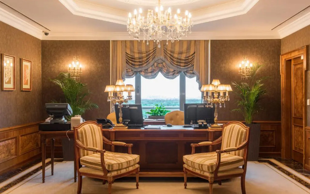 Отель Fairmont Grand Kyiv