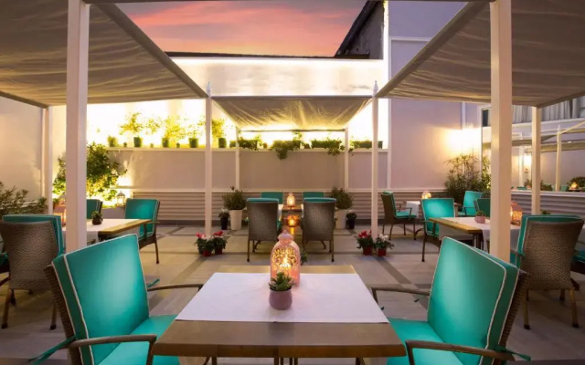 Lalahan Hotel