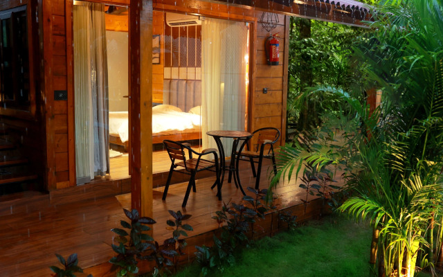 Resort Wooden ECR Sea Resort
