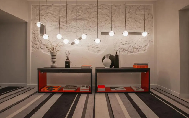 Monograph Hotel (by Travel Agency)