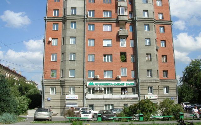 Апартаменты на Красном проспекте 1