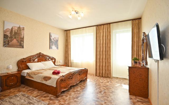 Квартира на Республики 33А
