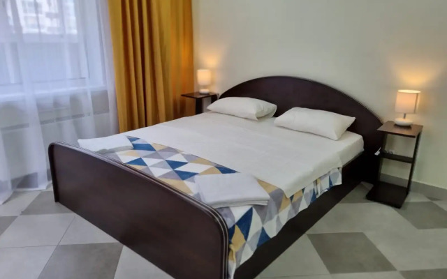 Diplomat Na Molodezhnoy Hotel