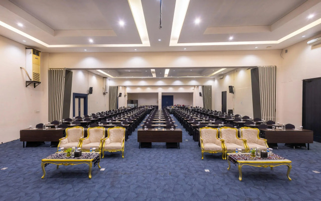 Отель NEO Eltari, Kupang