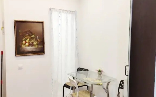 Квартира у Грибоедова, с кодовым доступом,личной кухней и уборной