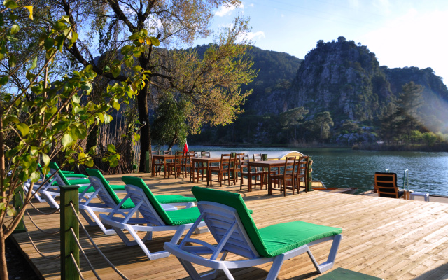 Dervi̇şhan Pension