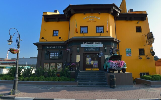 Гостиница Hamilton's Bed & Breakfast в Белгороде отзывы, цены и фото номеров - забронировать гостиницу Hamilton's Bed & Breakfast онлайн Белгород вид на фасад