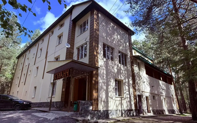Курортный отель Къуанч