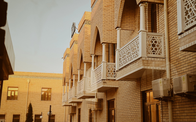 Отель Pakhlavon Hotel
