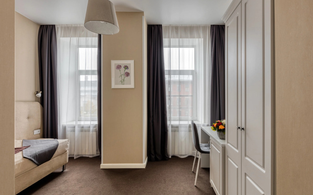 Отель Cosmos St. Petersburg Rozenshteyn Hotel