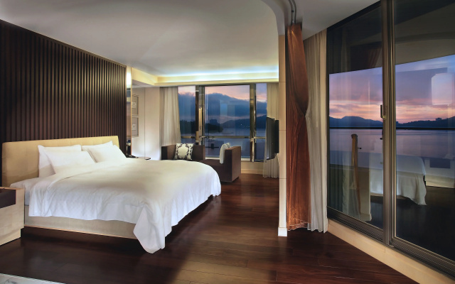 Мини-Отель The Crystal Resort Sun Moon Lake